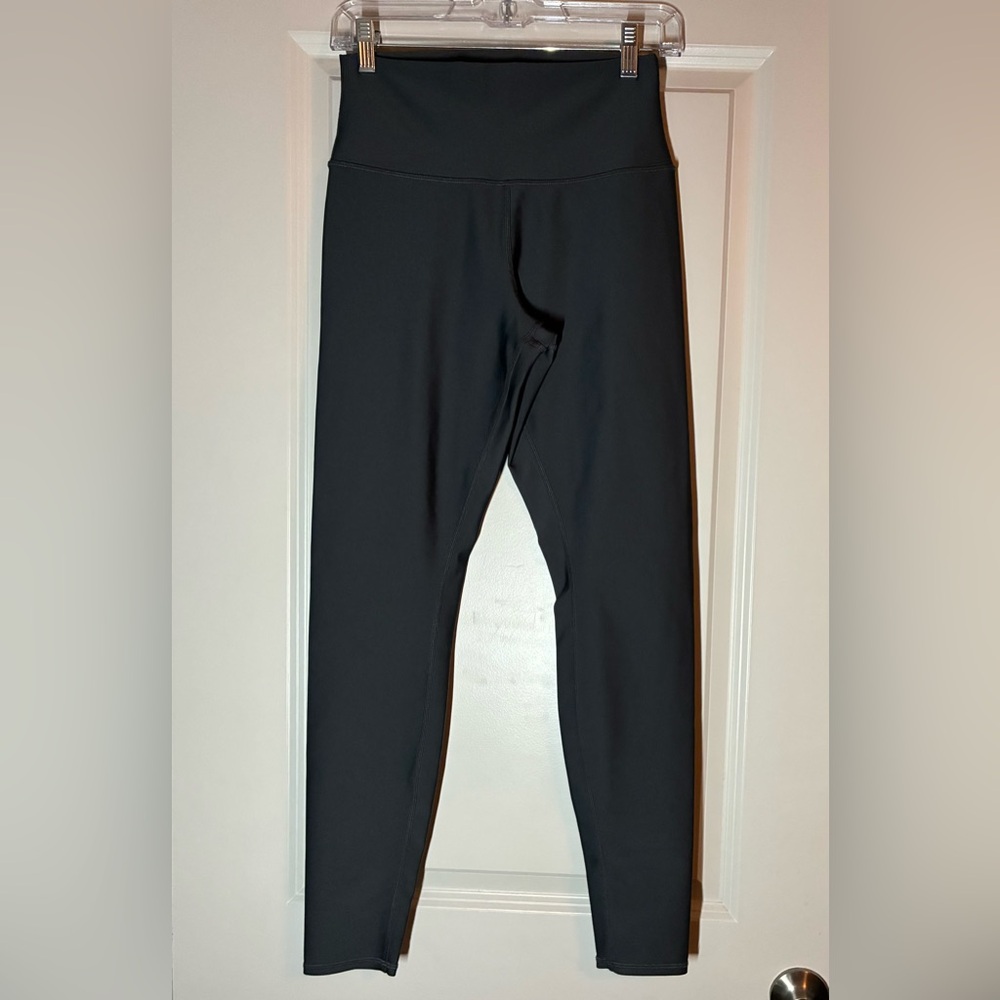 ALO Yoga | Full Length High-Waist Airlift Leggings in Anthracite Grey Size Large - Picture 4 of 6